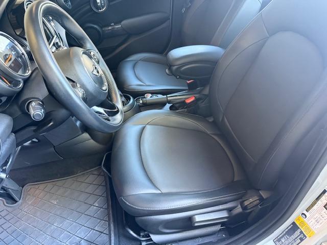 MINI Cooper 4-Door 2017