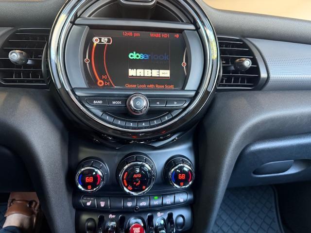 MINI Cooper 4-Door 2017