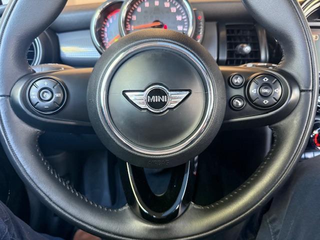 MINI Cooper 4-Door 2017