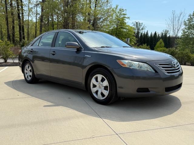 Toyota Camry Hybrid Sedan 2009