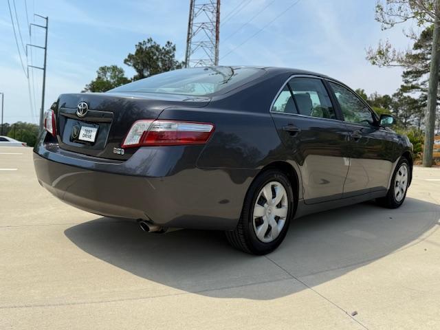 Toyota Camry Hybrid Sedan 2009