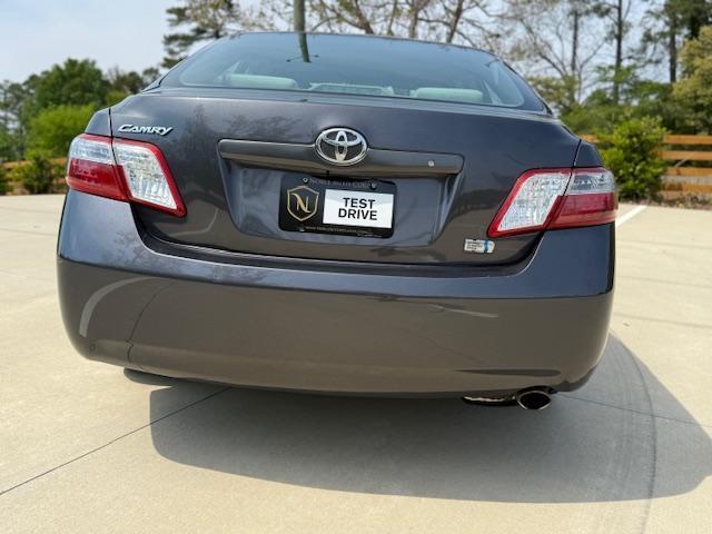 Toyota Camry Hybrid Sedan 2009