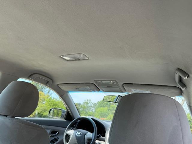 Toyota Camry Hybrid Sedan 2009