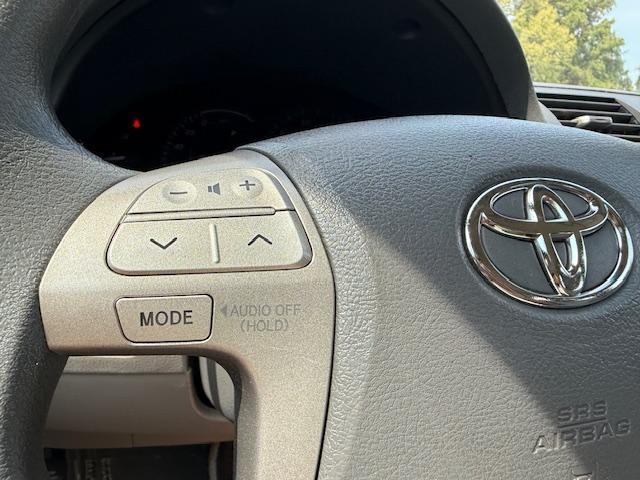 Toyota Camry Hybrid Sedan 2009