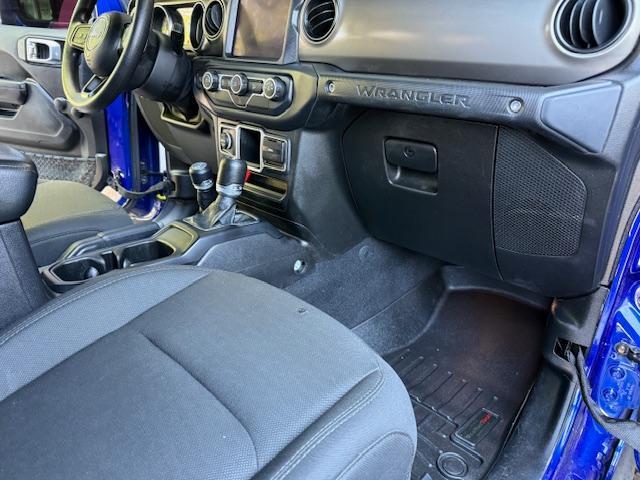 Jeep Wrangler Unlimited Sport 2018