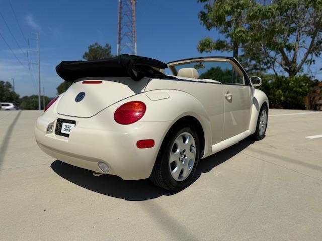 Volkswagen New Beetle GLS 2.0L Convertible 2003