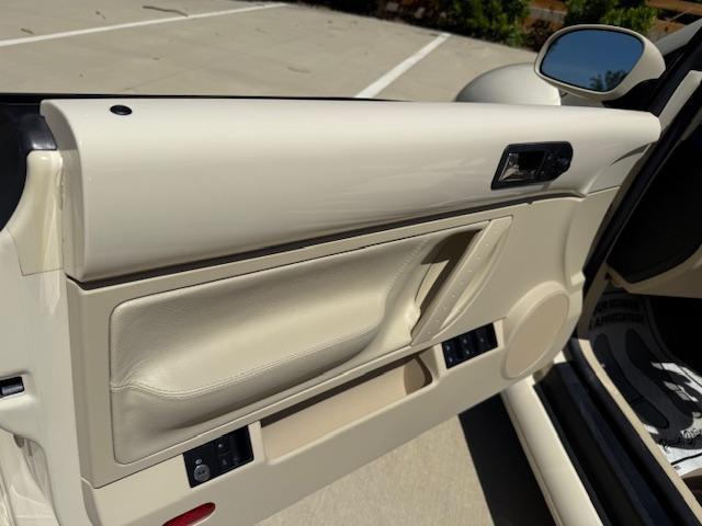 Volkswagen New Beetle GLS 2.0L Convertible 2003