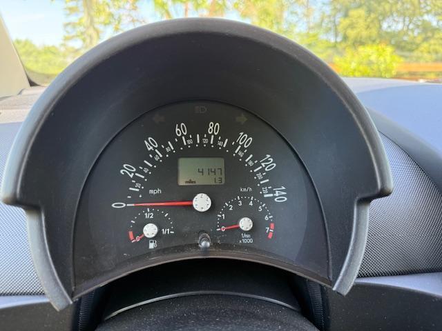 Volkswagen New Beetle GLS 2.0L Convertible 2003