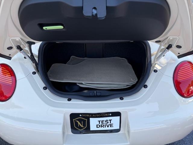 Volkswagen New Beetle GLS 2.0L Convertible 2003