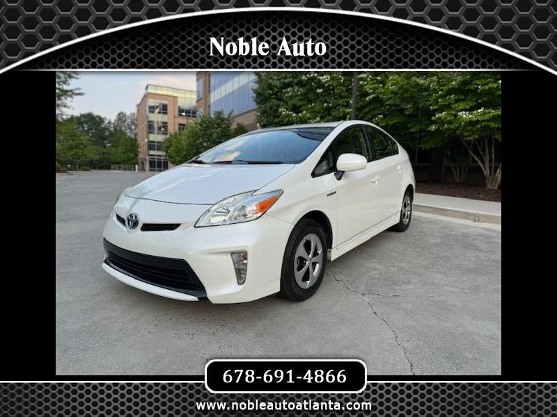 Toyota Prius Two 2015