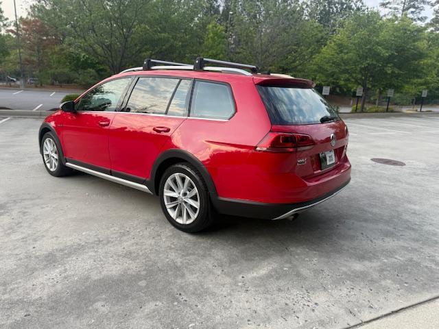 Volkswagen Golf Alltrack SE 4D Wagon 2017