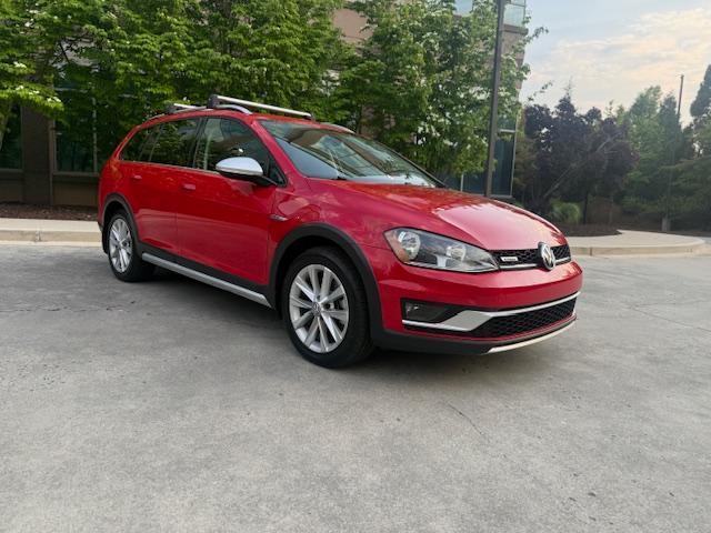 Volkswagen Golf Alltrack SE 4D Wagon 2017