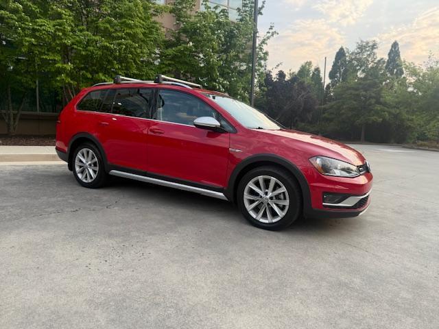 Volkswagen Golf Alltrack SE 4D Wagon 2017