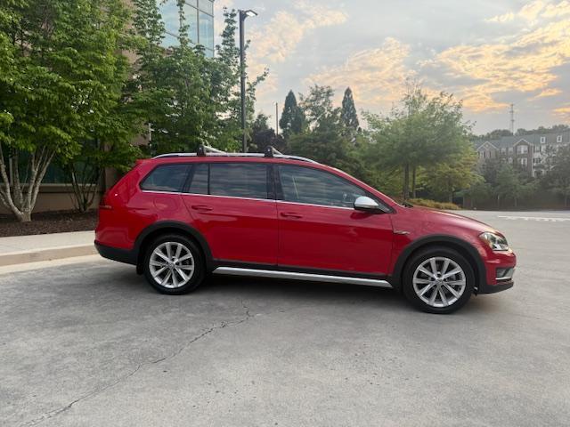 Volkswagen Golf Alltrack SE 4D Wagon 2017