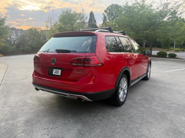 Volkswagen Golf Alltrack SE 4D Wagon 2017