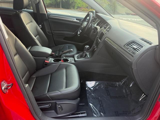 Volkswagen Golf Alltrack SE 4D Wagon 2017