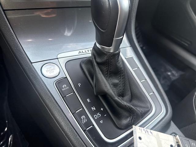 Volkswagen Golf Alltrack SE 4D Wagon 2017