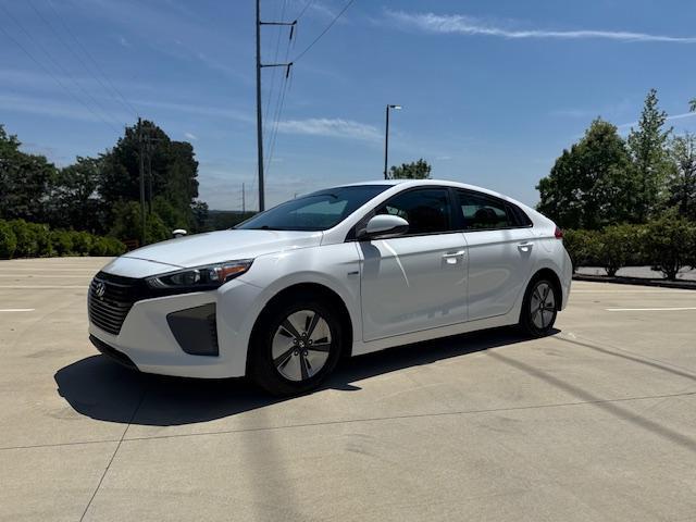 Hyundai Ioniq Hybrid Blue 2019