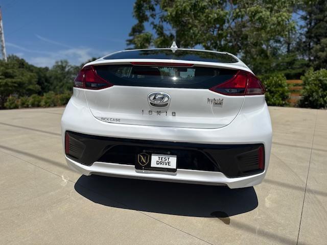Hyundai Ioniq Hybrid Blue 2019