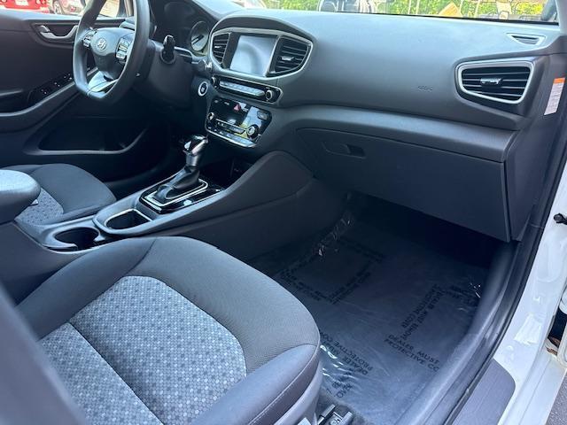 Hyundai Ioniq Hybrid Blue 2019