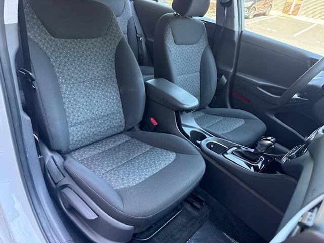 Hyundai Ioniq Hybrid Blue 2019