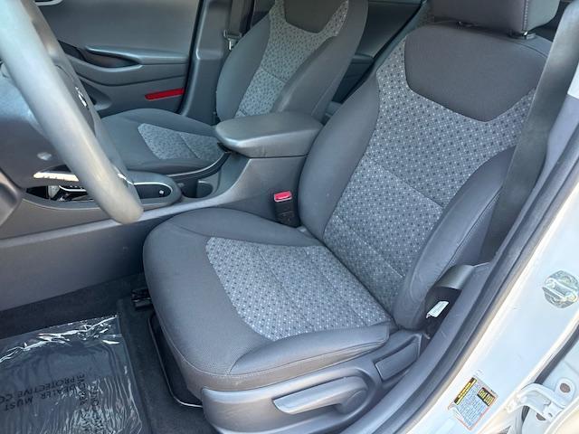 Hyundai Ioniq Hybrid Blue 2019