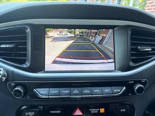 Hyundai Ioniq Hybrid Blue 2019