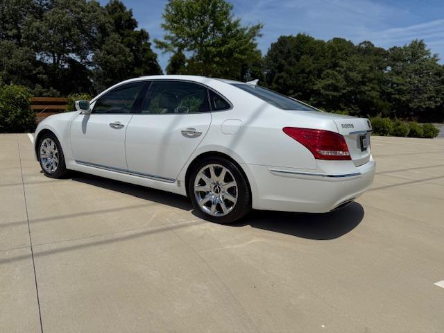Hyundai Equus Signature 2012