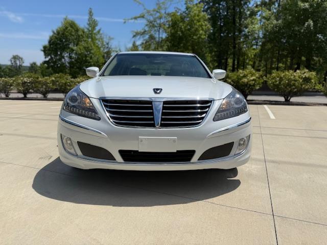Hyundai Equus Signature 2012