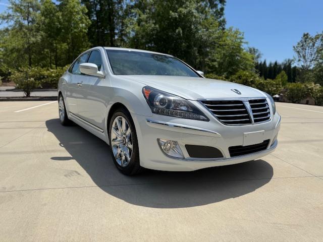 Hyundai Equus Signature 2012