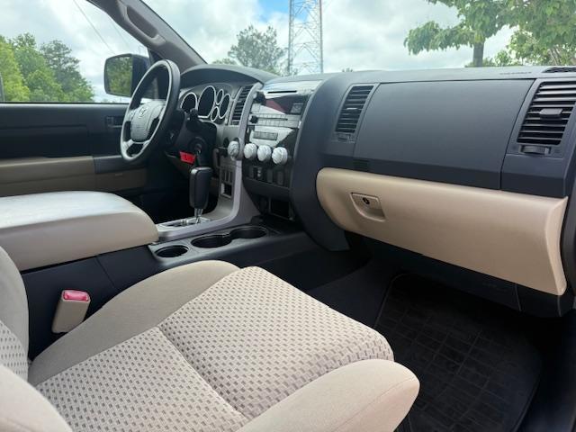 Toyota Tundra SR5 Double Cab 4.6L 2WD 2013