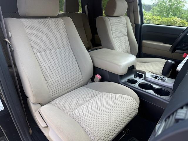 Toyota Tundra SR5 Double Cab 4.6L 2WD 2013