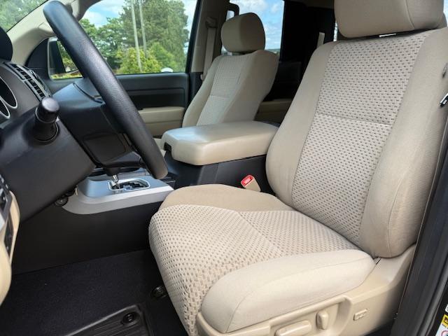 Toyota Tundra SR5 Double Cab 4.6L 2WD 2013