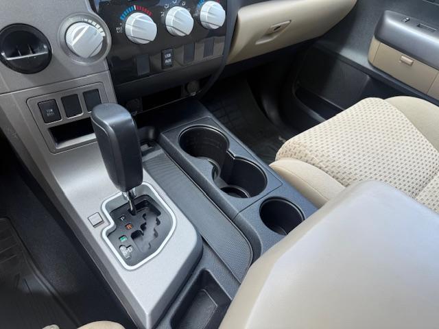 Toyota Tundra SR5 Double Cab 4.6L 2WD 2013