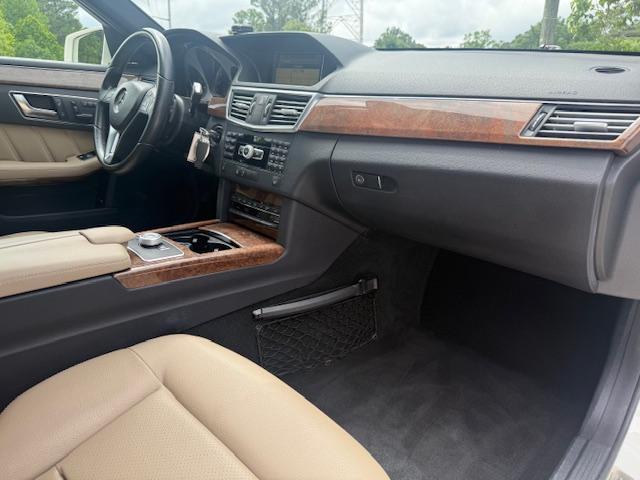 Mercedes-Benz E-Class E350 Sport 4MATIC Sedan 2012