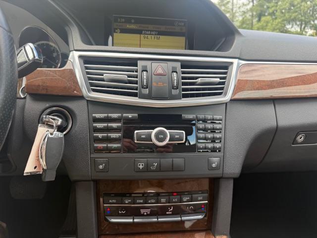 Mercedes-Benz E-Class E350 Sport 4MATIC Sedan 2012