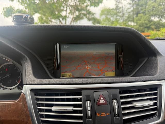 Mercedes-Benz E-Class E350 Sport 4MATIC Sedan 2012