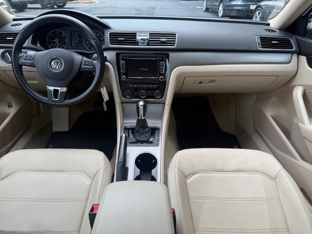 Volkswagen Passat 2.0L TDI SE AT 2014