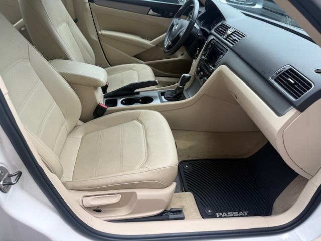 Volkswagen Passat 2.0L TDI SE AT 2014
