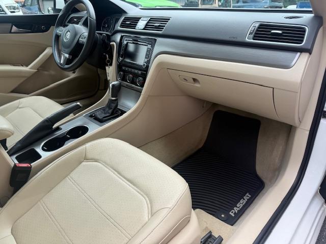 Volkswagen Passat 2.0L TDI SE AT 2014