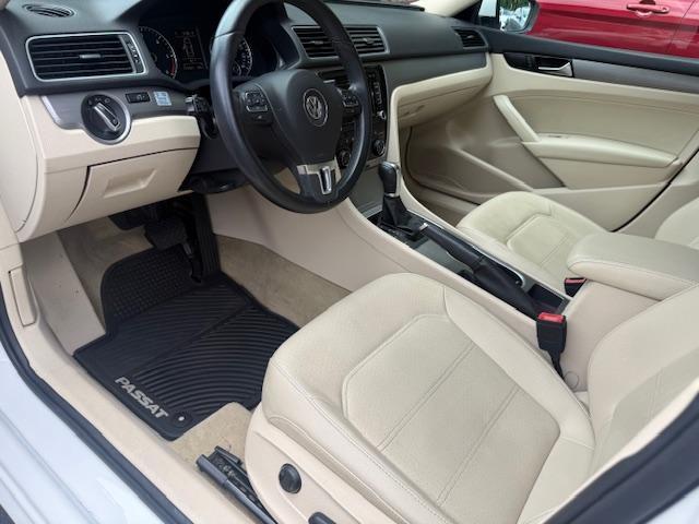 Volkswagen Passat 2.0L TDI SE AT 2014