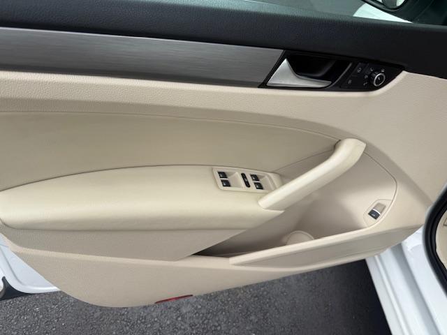 Volkswagen Passat 2.0L TDI SE AT 2014