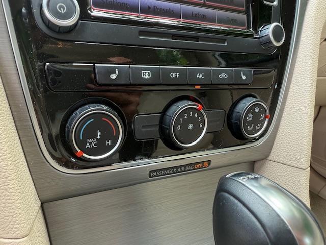 Volkswagen Passat 2.0L TDI SE AT 2014