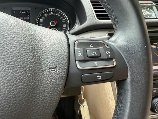 Volkswagen Passat 2.0L TDI SE AT 2014