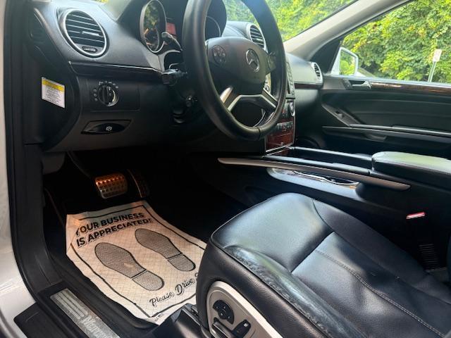 Mercedes-Benz GL-Class GL450 4MATIC 2011