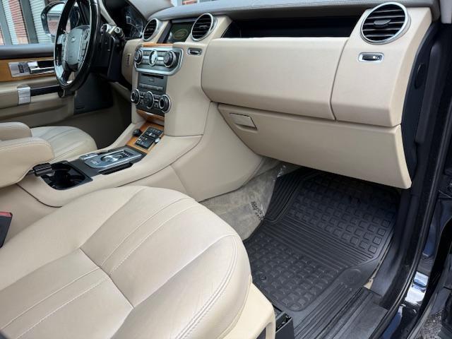 Land Rover LR4 HSE 2015