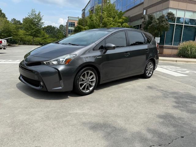 Toyota Prius V Five 2016