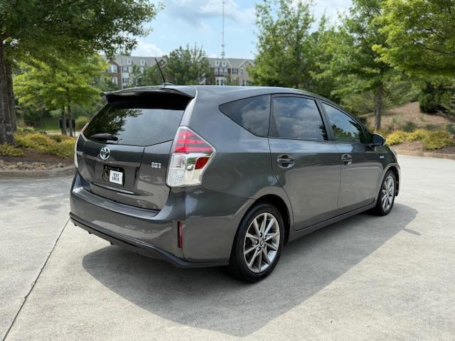 Toyota Prius V Five 2016