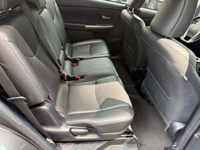 Toyota Prius V Five 2016