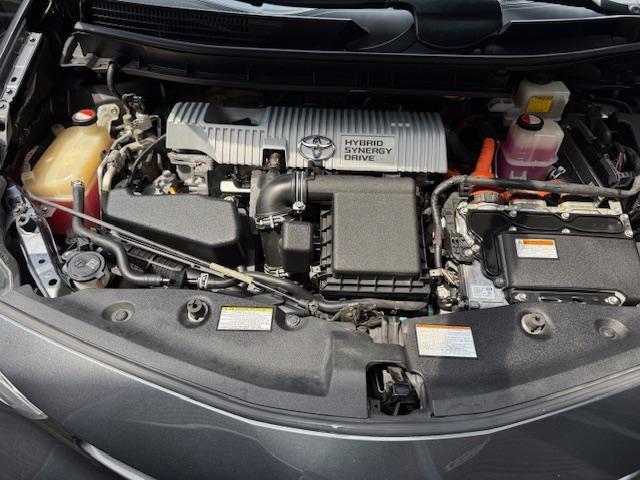 Toyota Prius V Five 2016